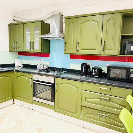 5Br House, Free Parking Offa12, Contractor, Big Families, Relocation Villa Redbridge Buitenkant foto