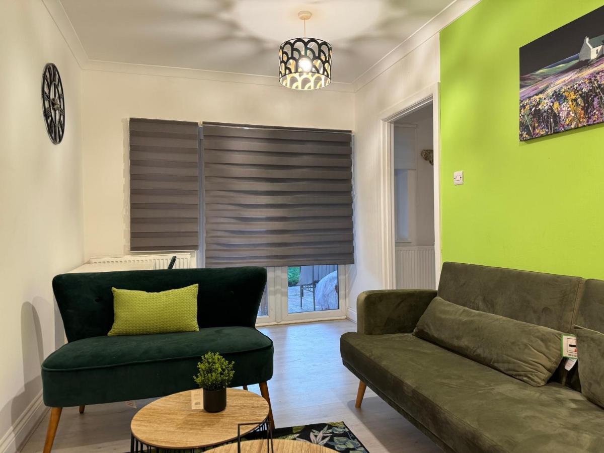 5Br House, Free Parking Offa12, Contractor, Big Families, Relocation Villa Redbridge Buitenkant foto