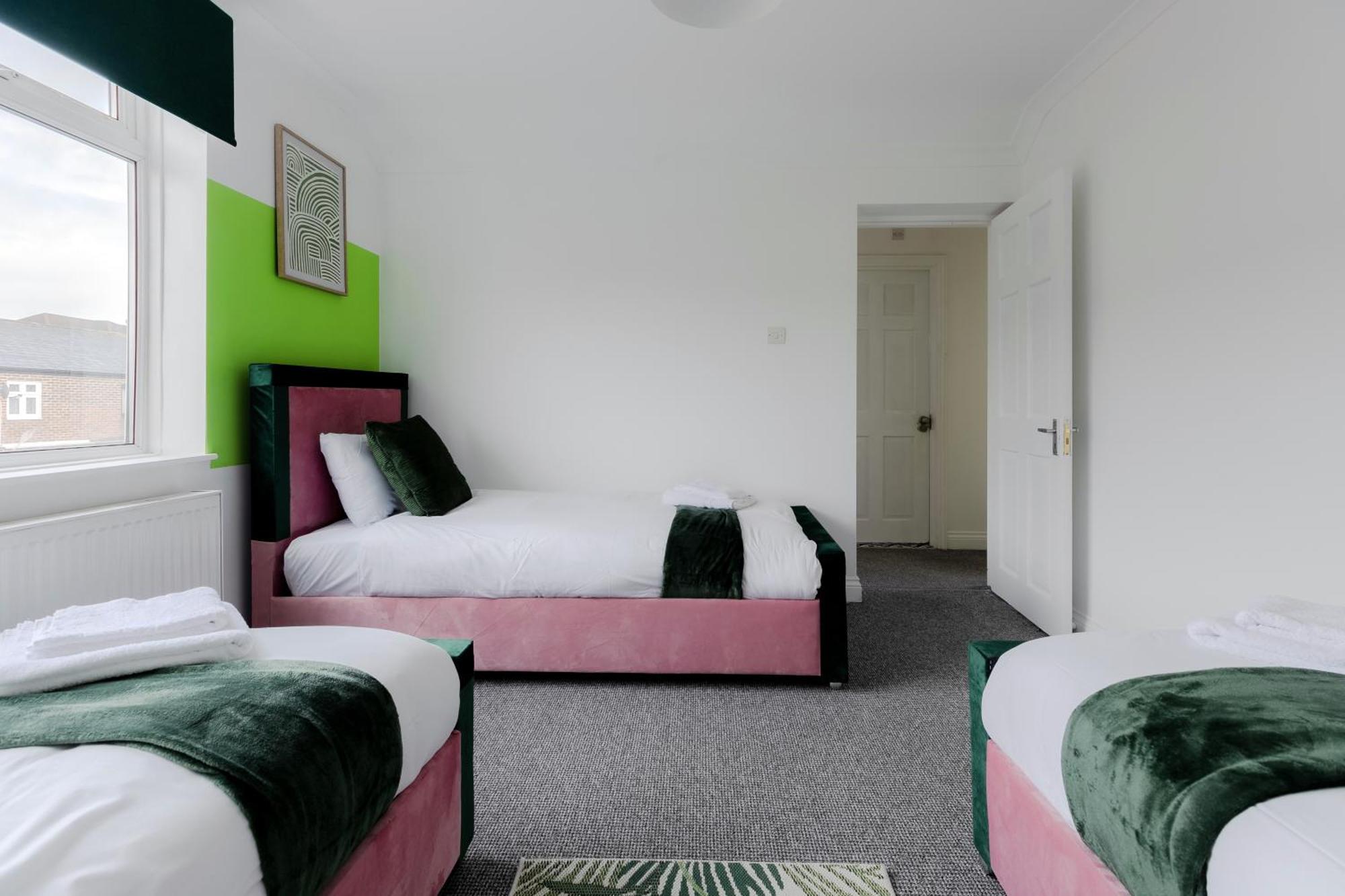 5Br House, Free Parking Offa12, Contractor, Big Families, Relocation Villa Redbridge Buitenkant foto