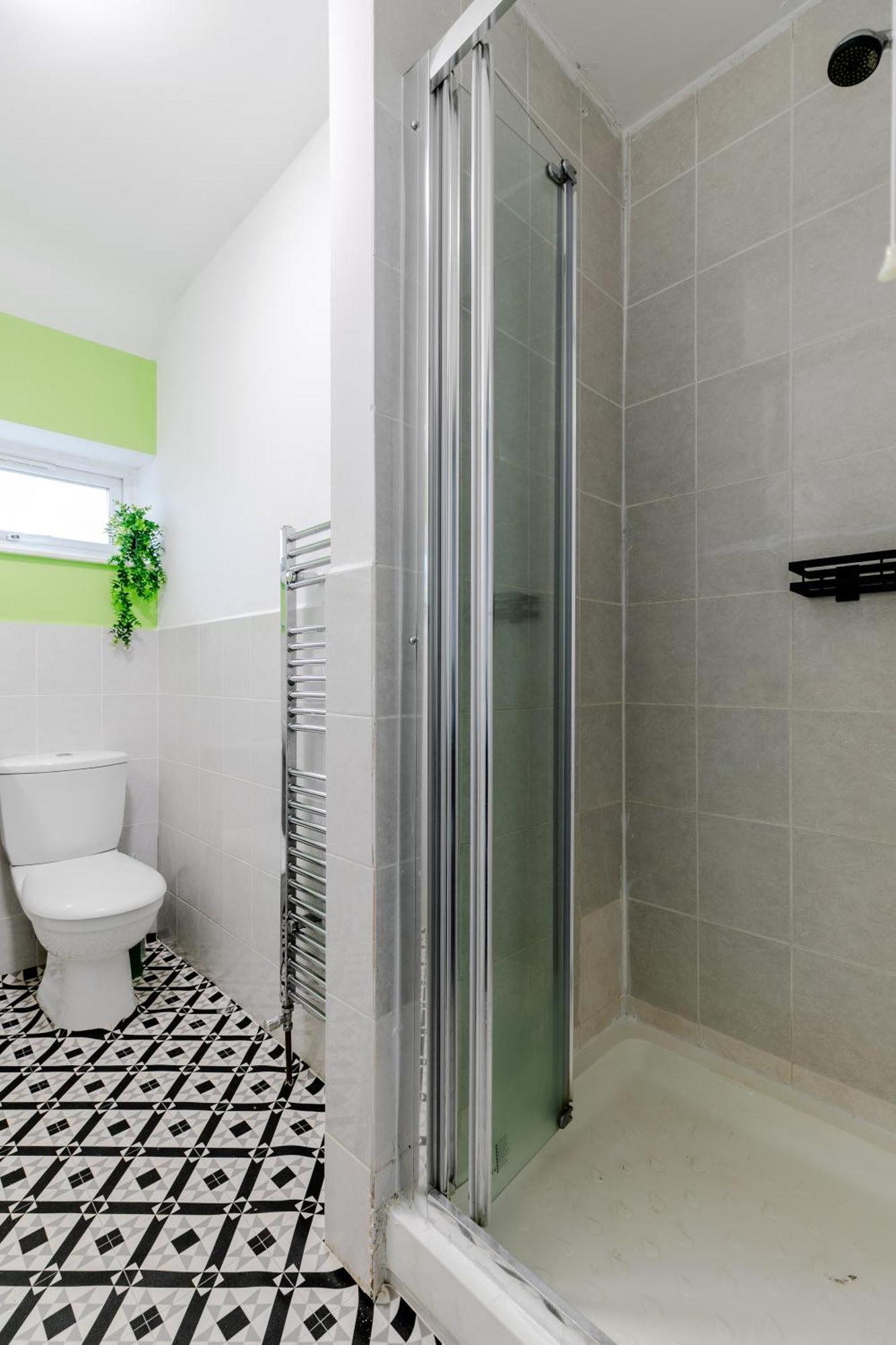 5Br House, Free Parking Offa12, Contractor, Big Families, Relocation Villa Redbridge Buitenkant foto