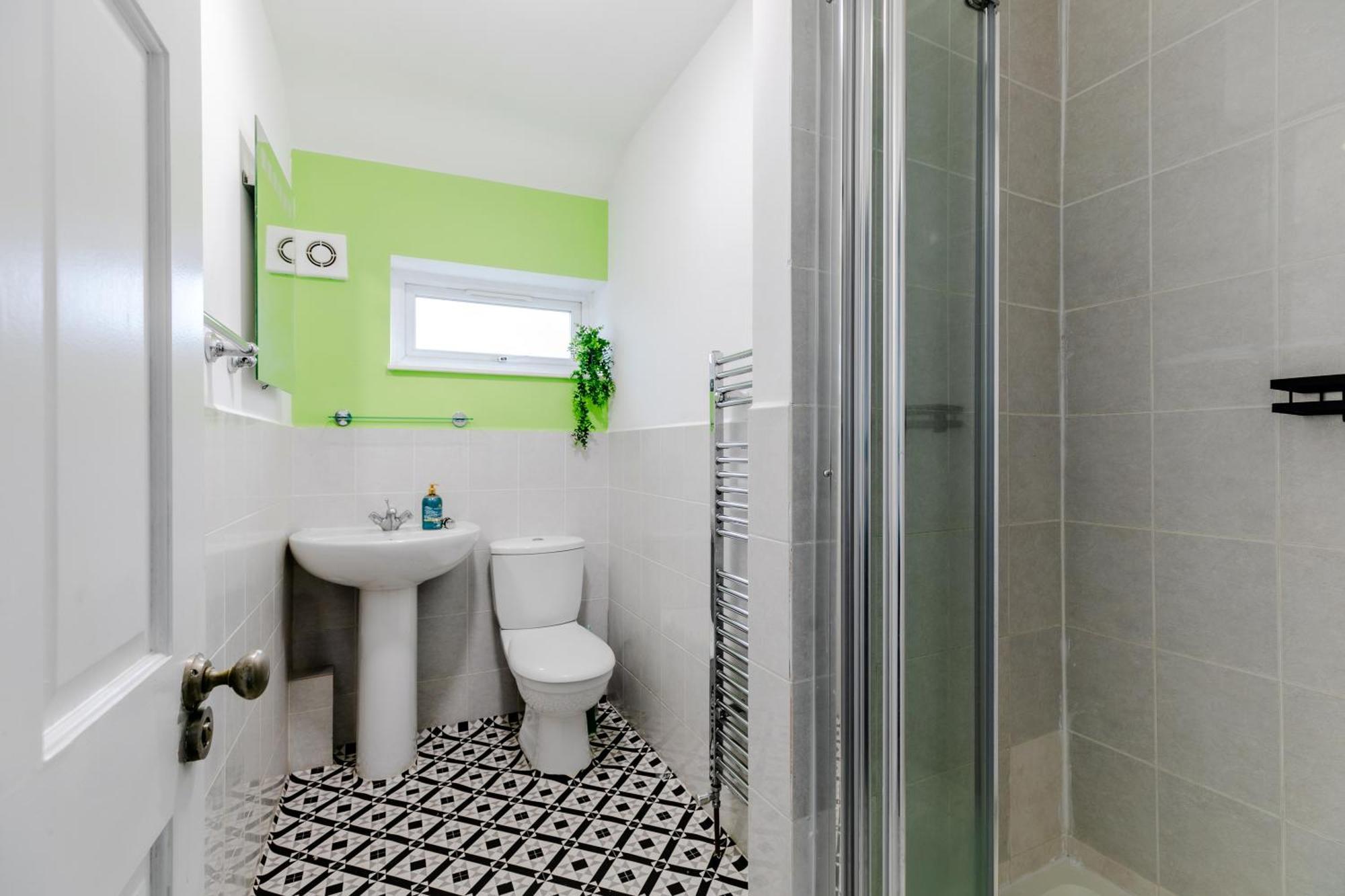 5Br House, Free Parking Offa12, Contractor, Big Families, Relocation Villa Redbridge Buitenkant foto